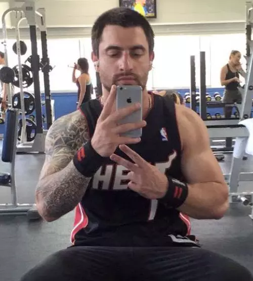 Sebastian-AP-Estafador-1